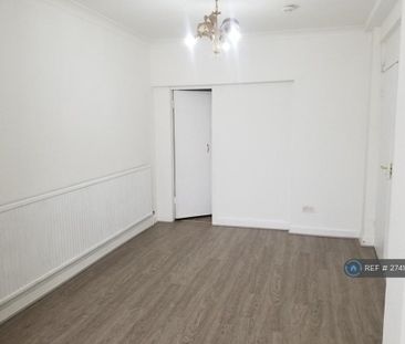 1 bedroom semi-detached house to rent - Photo 5