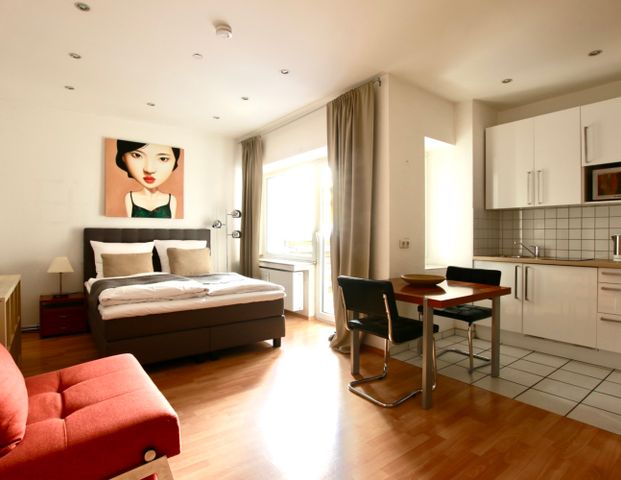 Kwartier Latäng: Schick möbliertes Apartment mit Balkon - Foto 1