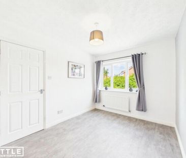 3 bedroom semi-detached house to rent - Photo 6