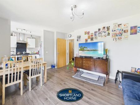 Rathbone Court, Foleshill, Coventry - Photo 3