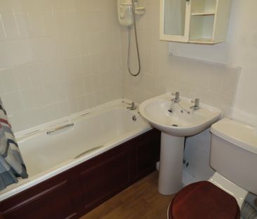 Nursery Lane, Halifax - Photo 5