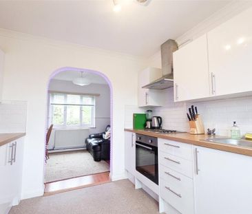 4 bedroom semi-detached house to rent - Photo 1