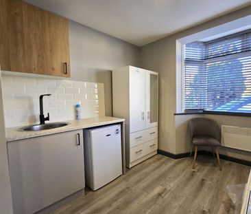 Studio to rent - Photo 6