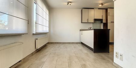 Appartement te huur in Roeselare voor € 600 met 1 slaapkamer - Foto 4