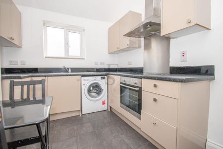 1 bedroom apartment to rent - Photo 2