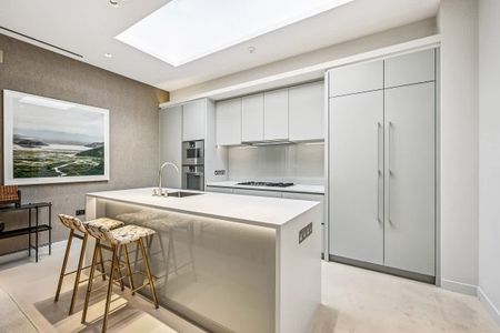 Russel Court, St James's, SW1A - Photo 3