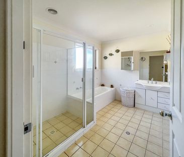 Move in on Moola - Photo 3