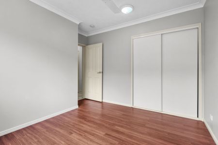 Perfect Location - Spacious and Well Appointed 2 Bedroom Apartment! - Photo 2