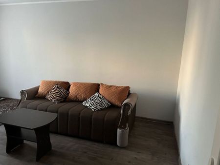 De inchiriat apartament cu 2 camere, General, etaj 1, 400... - Fotografie 2