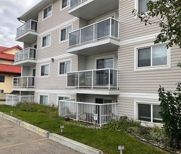 1 Bedroom on 2nd floor | 11324 97 St Nw, Edmonton - Photo 1