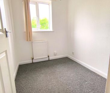 3 bedroom semi-detached house to rent - Photo 6