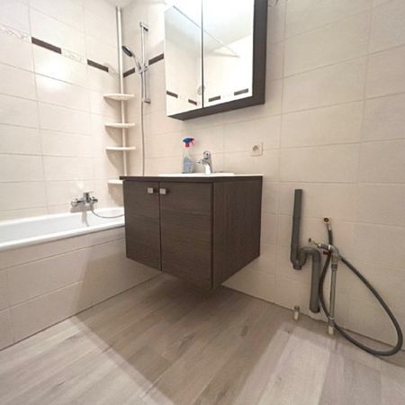 Bordet - Appartement 1 ch +/- 65m² + terrasse - Evere - Photo 4