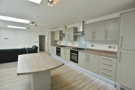£650 - To Let - Photo 4