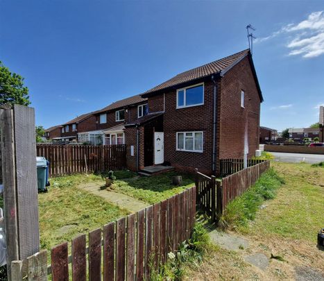 1 bed flat to rent in Bramwell Road, Sunderland, SR2 - Photo 1
