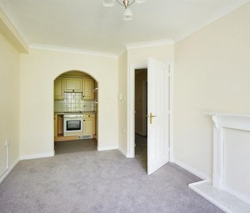 1 bedroom retirement property to rent - Photo 1