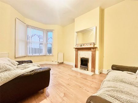 Alexandra Road, Hounslow, TW3 4HN - Photo 2