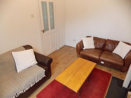 4 bedroom terraced house to rent - Photo 4