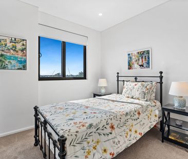Modern Apartment Living in the Heart of St Marys - Photo 3