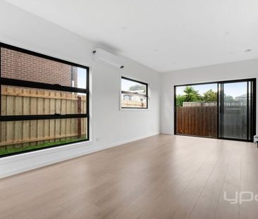 The Pefect Townhouse! - Photo 4