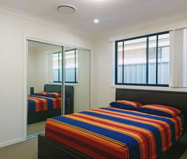 Beautifully Presented Family Home!! - Photo 4