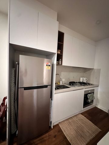 Surrey Hills - Photo 4