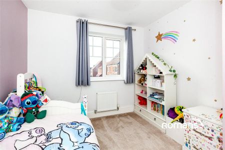 5 bedroom detached house to rent - Photo 3