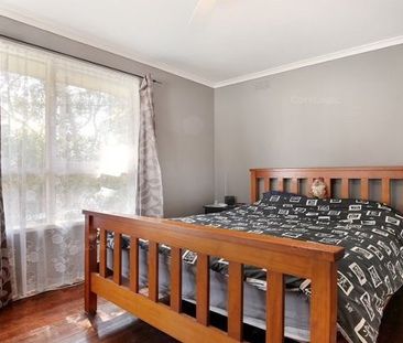 52 Jarvis Avenue, CROYDON - Photo 4