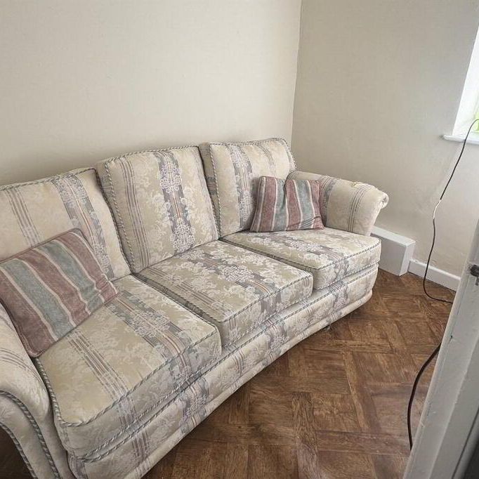 Flat, 61 Moore Street, Aughnacloy, BT69 6AR - Photo 2