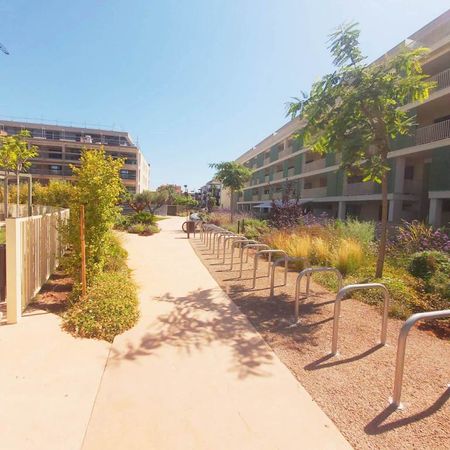 For rent long term NEW and MODERN apartment with 2 bedrooms in Denia - Photo 4