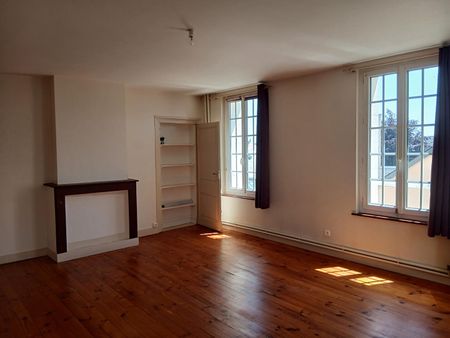 Location Appartement 3 pièces 74m² - Photo 2