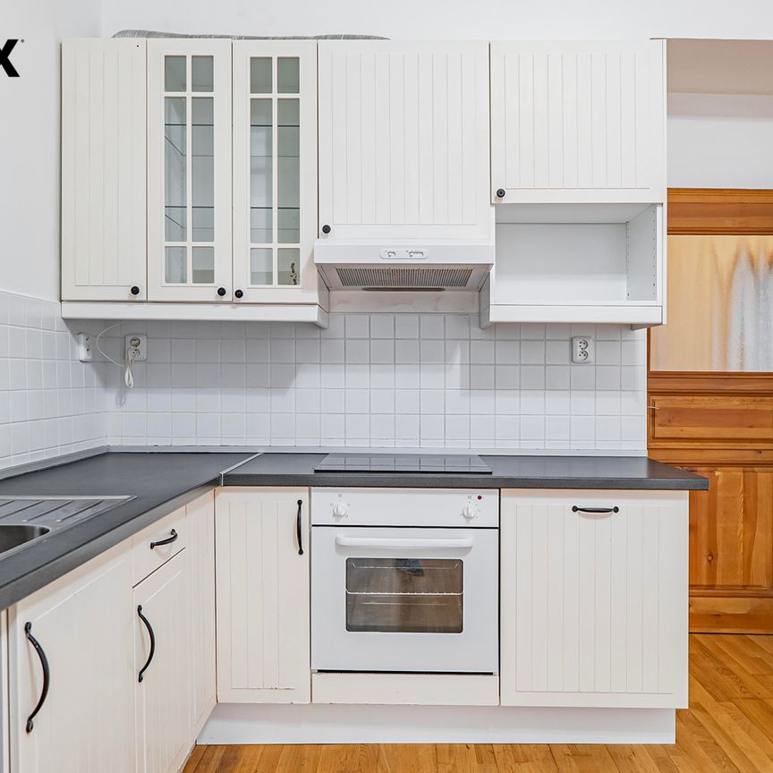 Pronájem bytu 3+kk 73 m², Pernerova 392, Praha - Фото 1