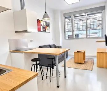 Apartamento en alquiler en Centro - Foto 2