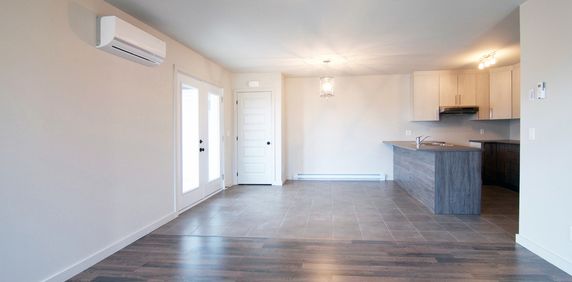 1er JUILLET 5 1/2 Quadruplex Sherbrooke - Photo 2