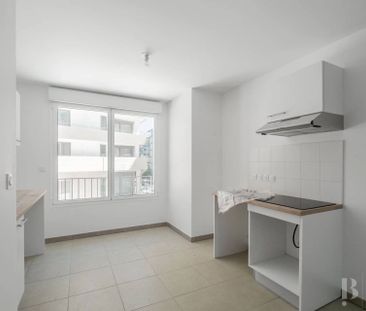 Rental Apartment Bordeaux Saint-Jean - Photo 6