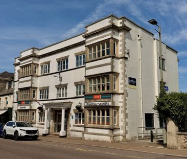 The Manor House, 143 High Street, Honiton, Devon, EX14 - Photo 2