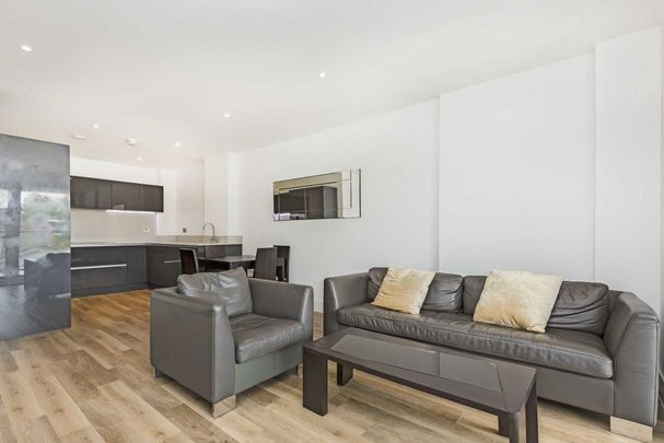 Greenside Road, W12 9DE, London - Photo 1