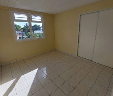 Location appartement 4 pièces, 87.74m², Fort-de-France - Photo 3