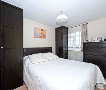 A well-presented three bedroom end of terraced home, located less t... - Photo 2