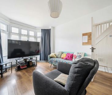 3 bedroom semi-detached house to rent - Photo 4