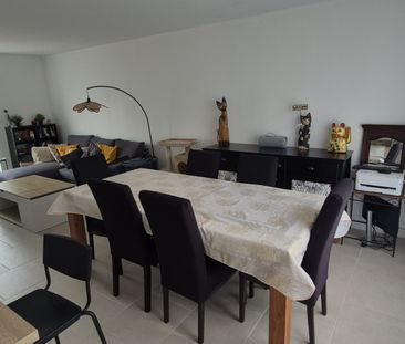 Location Maison 4 pièces 79m² COURRIERES 62710 - Photo 1