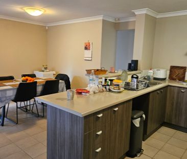 Thornlie - Photo 5