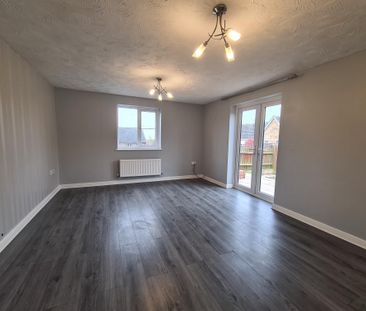 Kingfisher Drive, Harwich - Photo 1