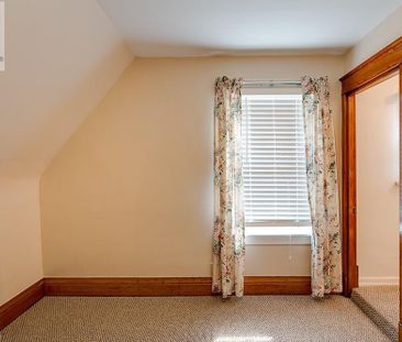 5266 HEYWOOD Avenue, Niagara Falls, Ontario, L2E4V6 - Photo 2