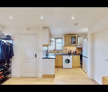 1 Bed Flat, Mountfield Road, N3 - Photo 1