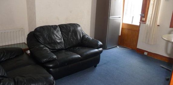 4 bedroom house to rent - Photo 2