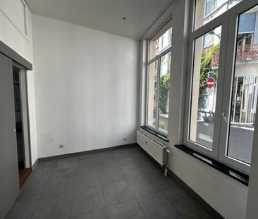 Gelijkvloers 1 slpk appartement op toplocatie! - Photo 1