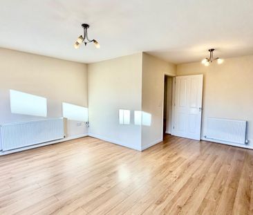 3 bedroom House To Let - Photo 2