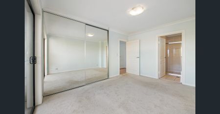 Coastal living at its best - Sunny Dual-Aspect 2 bedroom 'Penthouse' with wraparound balconies - Photo 4