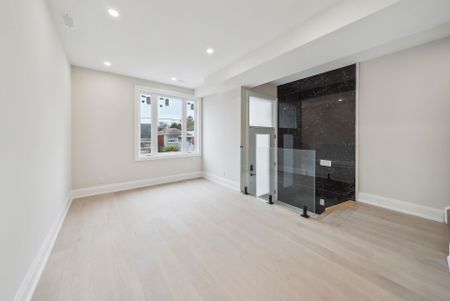 For Lease - 10 Mack Avenue Unit# Main floor, Toronto, Ontario - Photo 4