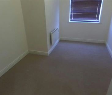 Flat to rent on - Photo 5